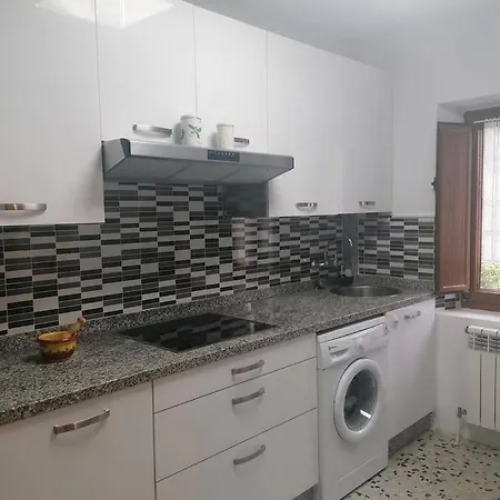 En Con Amplio Jardin A 5 Min De La Playa Situacion Inmejorable Hébergement de vacances