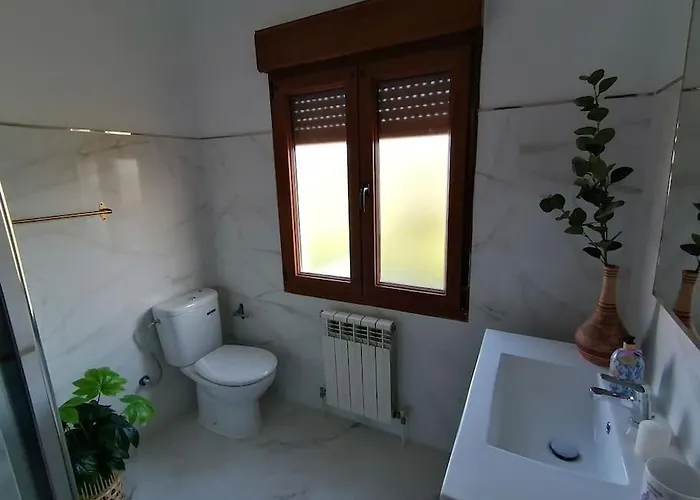 En Con Amplio Jardin A 5 Min De La Playa Situacion Inmejorable *