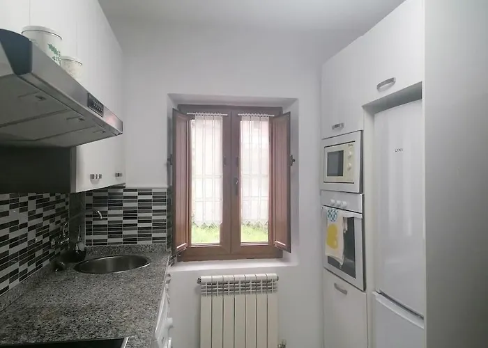 En Con Amplio Jardin A 5 Min De La Playa Situacion Inmejorable 펜션 *